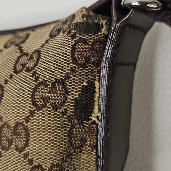 Authentic Gucci Monogram Classic Crossbody Handbag Purse Authentic - Picture 15 of 16